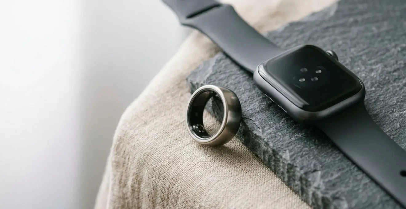 Comparison between a smart ring on finger and smartwatch on wrist for sleep monitoring accuracy